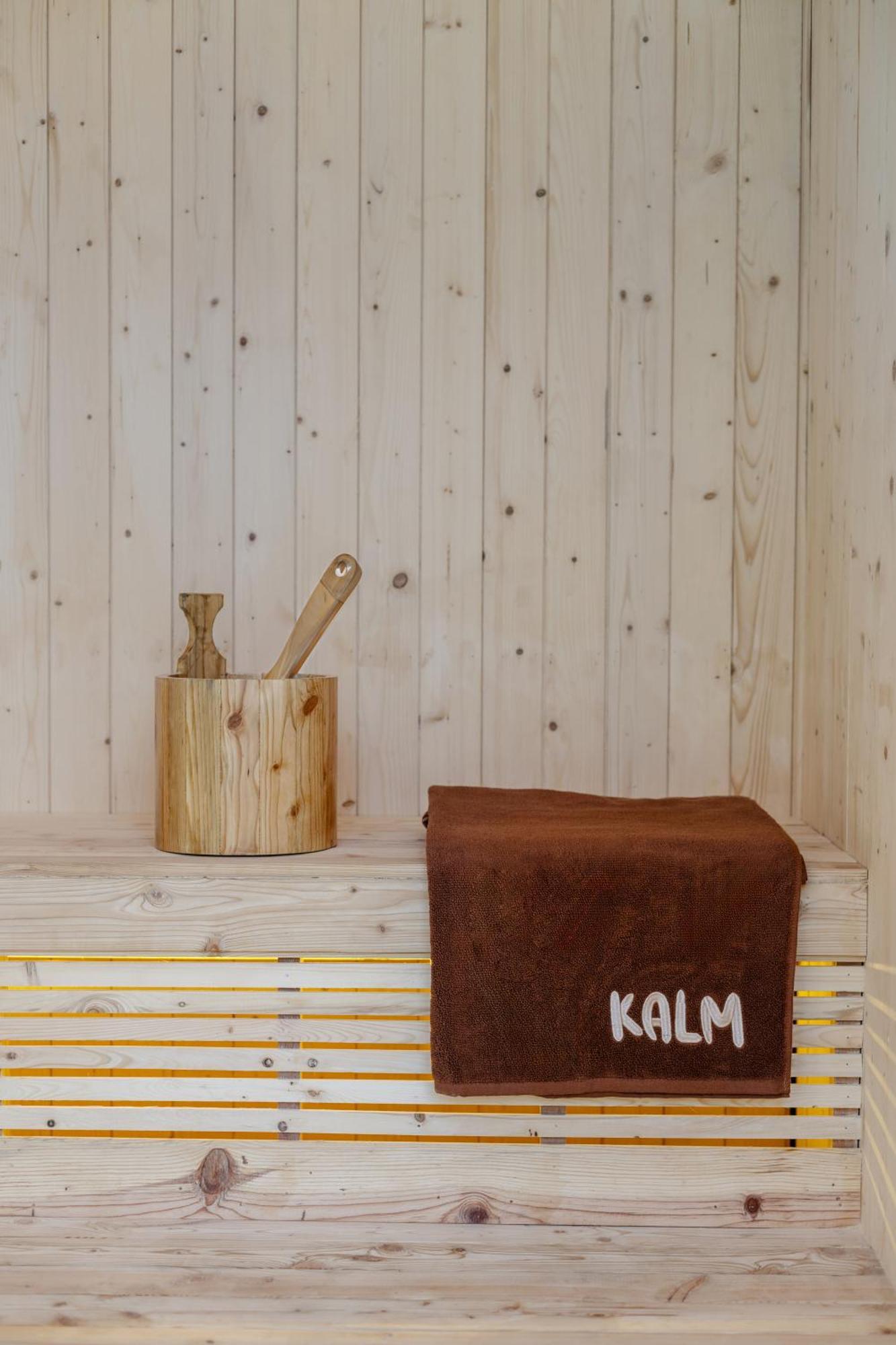 Kalm Bali Hotel Canggu  Exterior photo