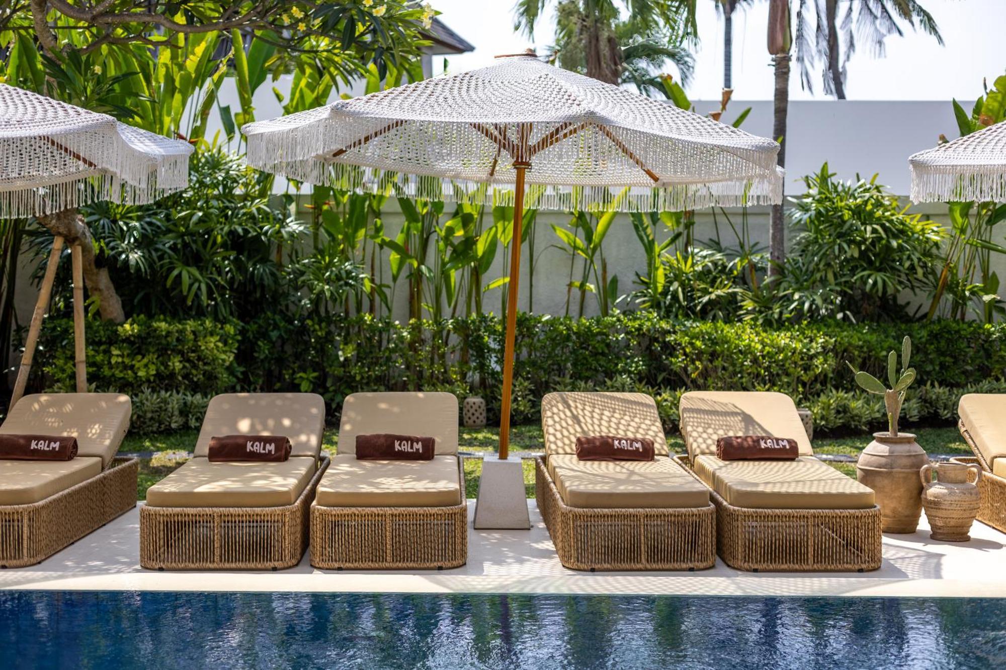 Kalm Bali Hotel Canggu  Exterior photo